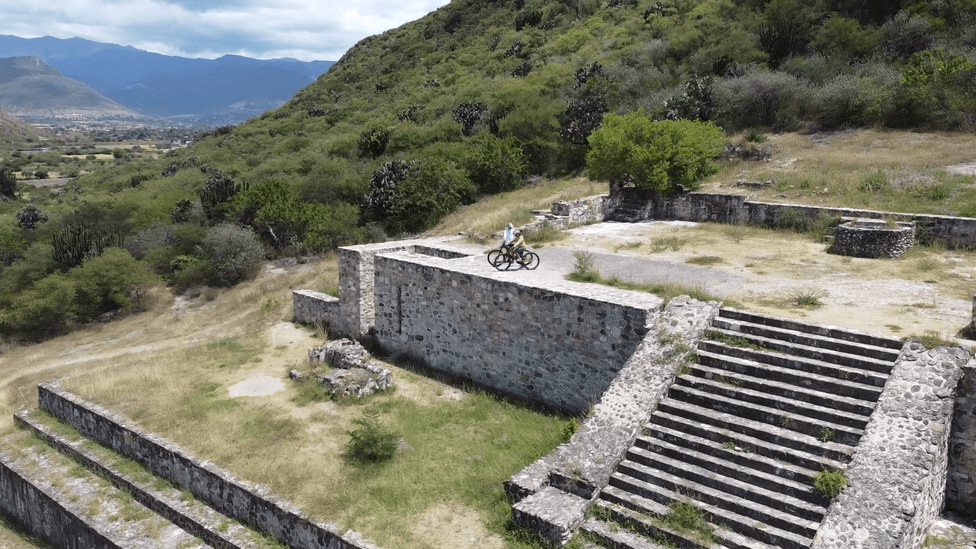E-Bike Mountain Biking with Coyote Aventuras in Oaxaca