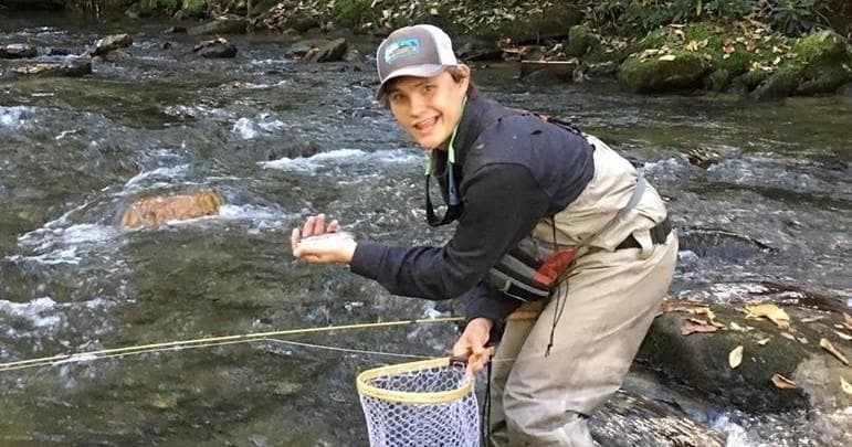 Explore Cherokee's Walk & Wade Fishing Adventure: Half-Day Local Experience