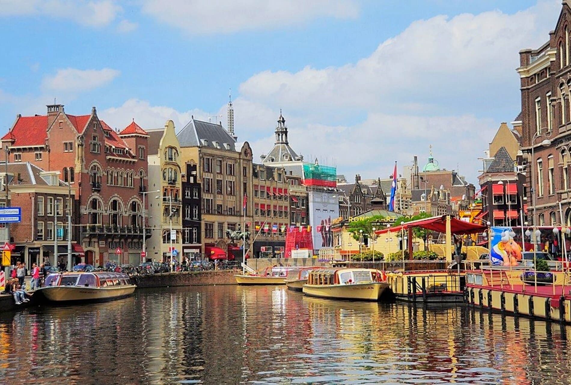Explore Traditional Holland and Amsterdam: Private Day Tour from Brussels