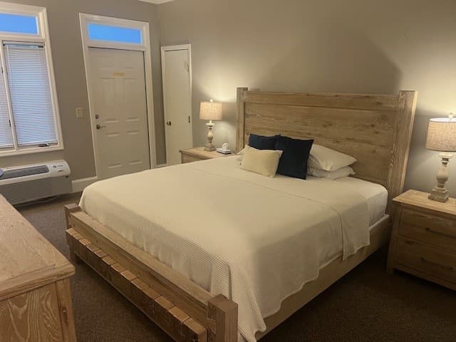 Comfort-Focused Overnight Stay at Columbia International University