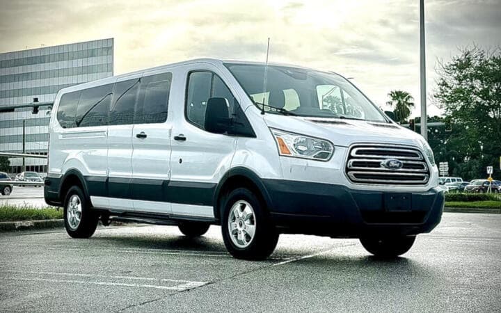Outdoor Group Travel with Top Car Share in Tampa Bay