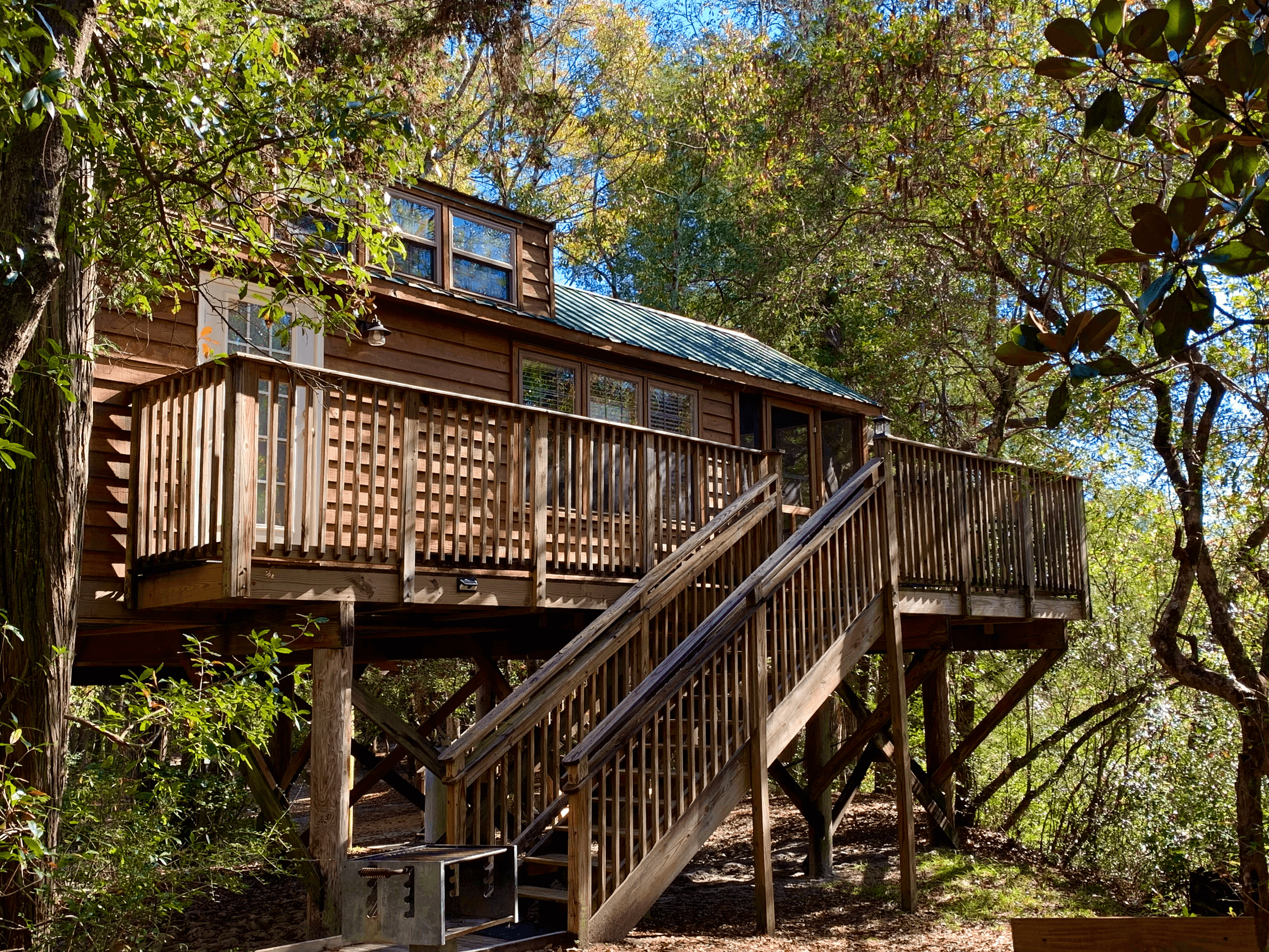 Palmetto Cabin: Serene Stilt Cabin Escape in Milton, Florida