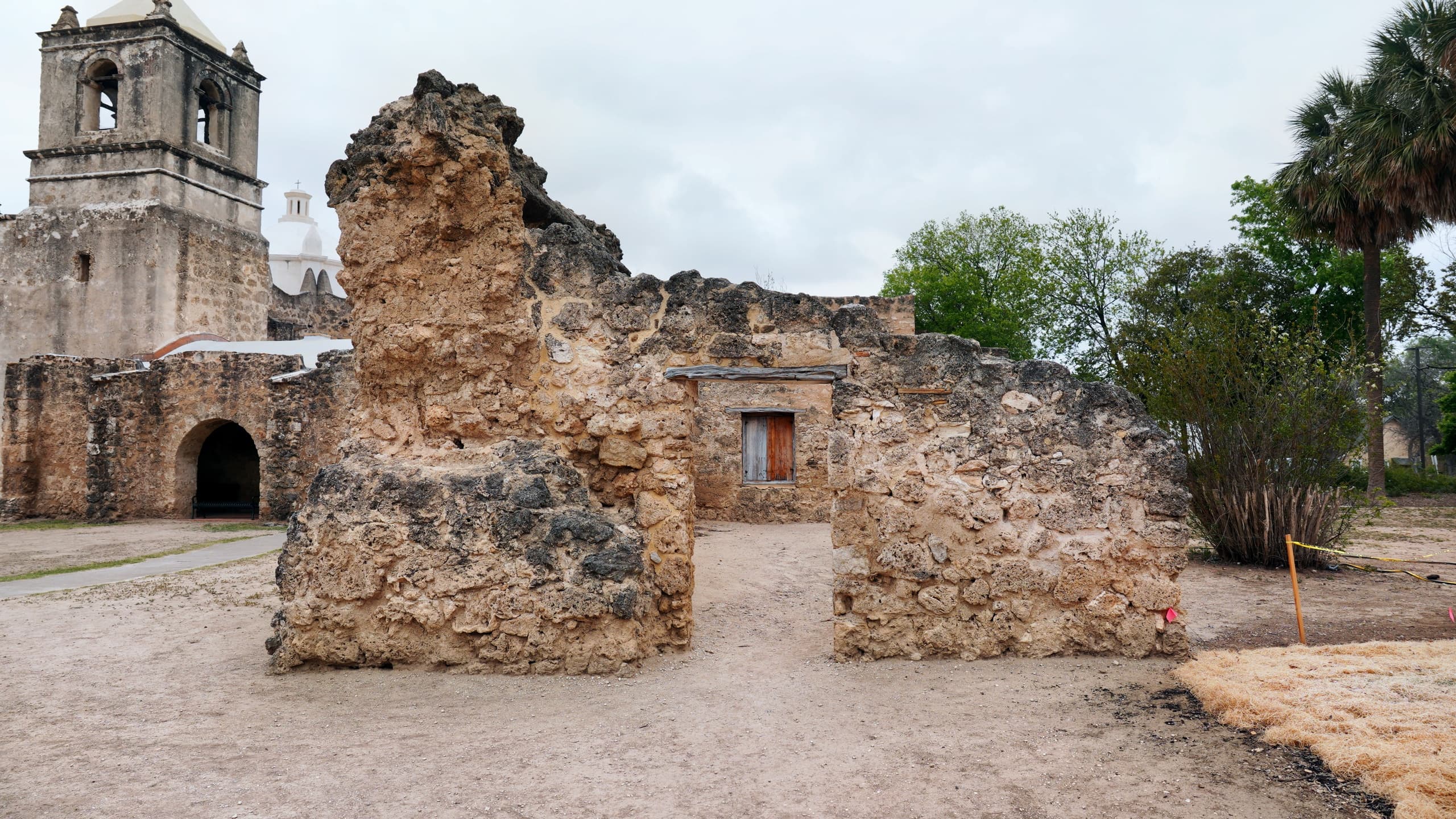 San Antonio Missions Discovery Tour: A 3.5-Hour Walking Journey Through Spanish Colonial Landmarks photo 2