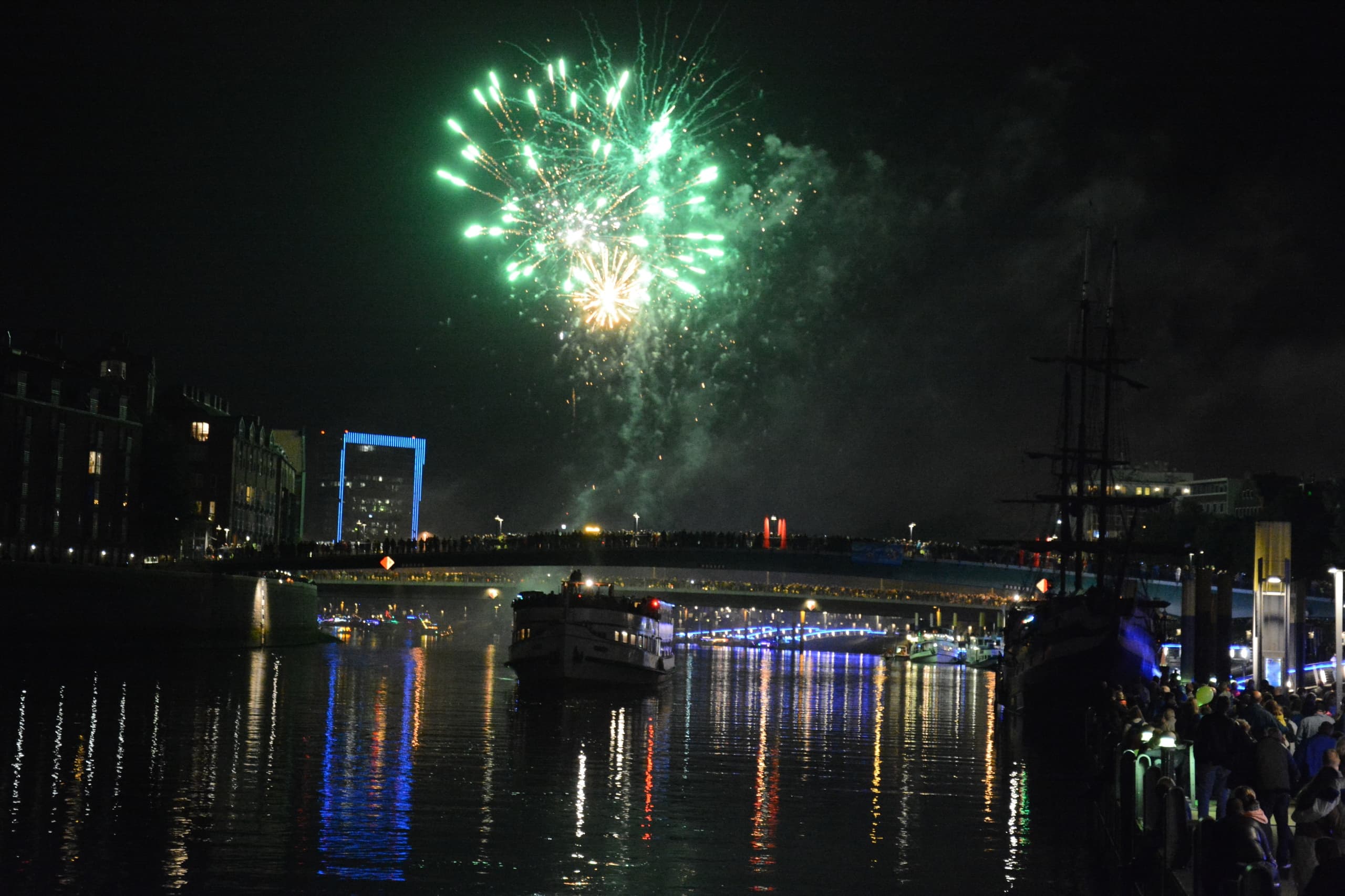 River Cruise & New Year's Eve Party on the Weser with Hal Över