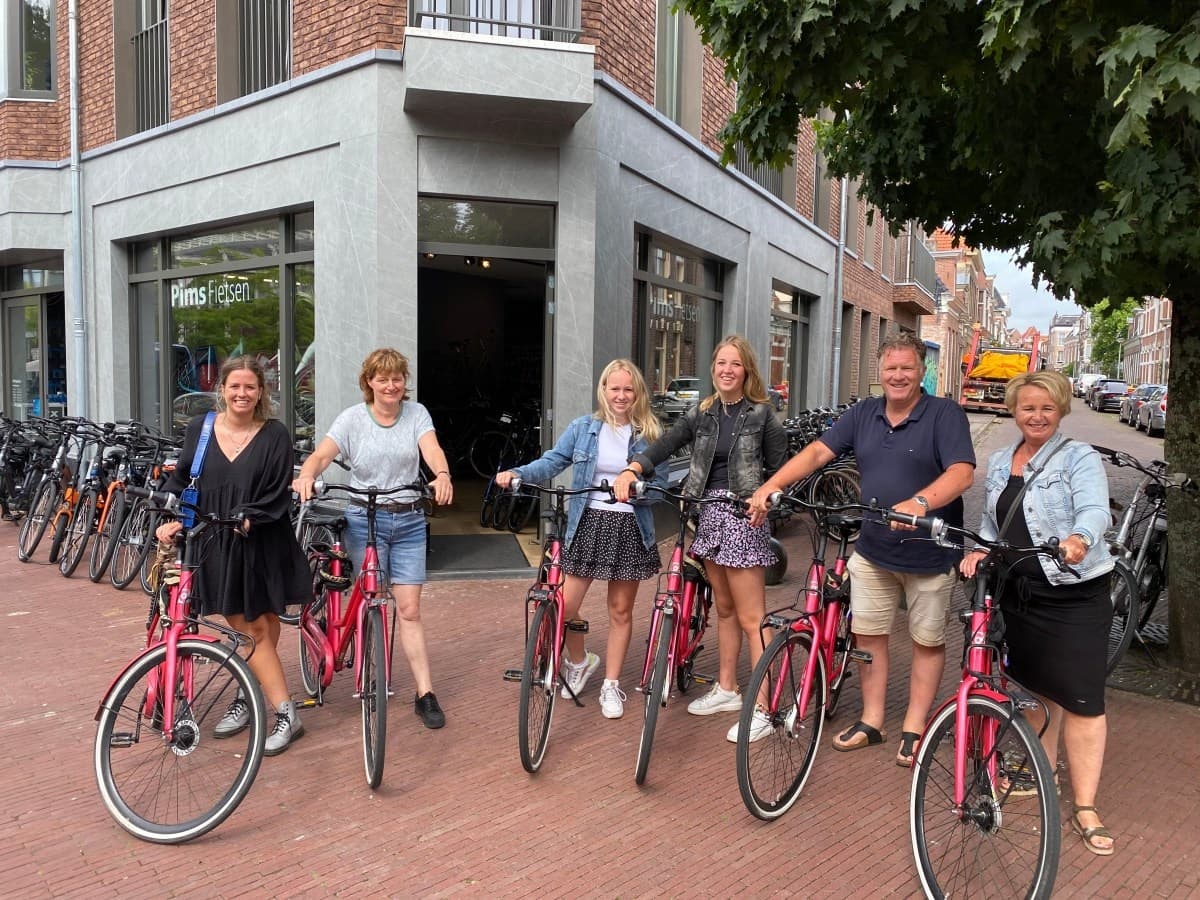 Private Rondje Stad Bike Tour: Groningen Highlights by Bike