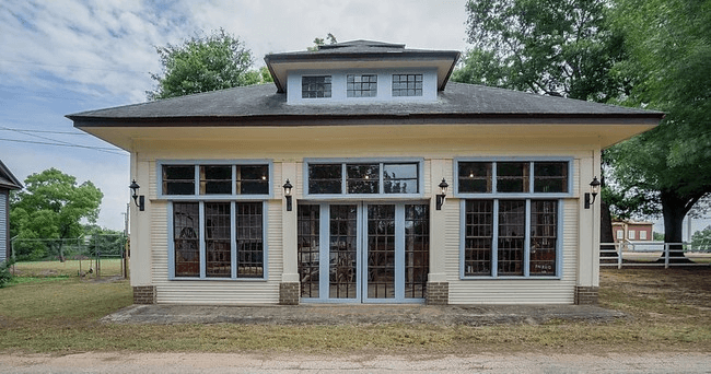 Historic Event Rental at Carriage House - Millard's Crossing