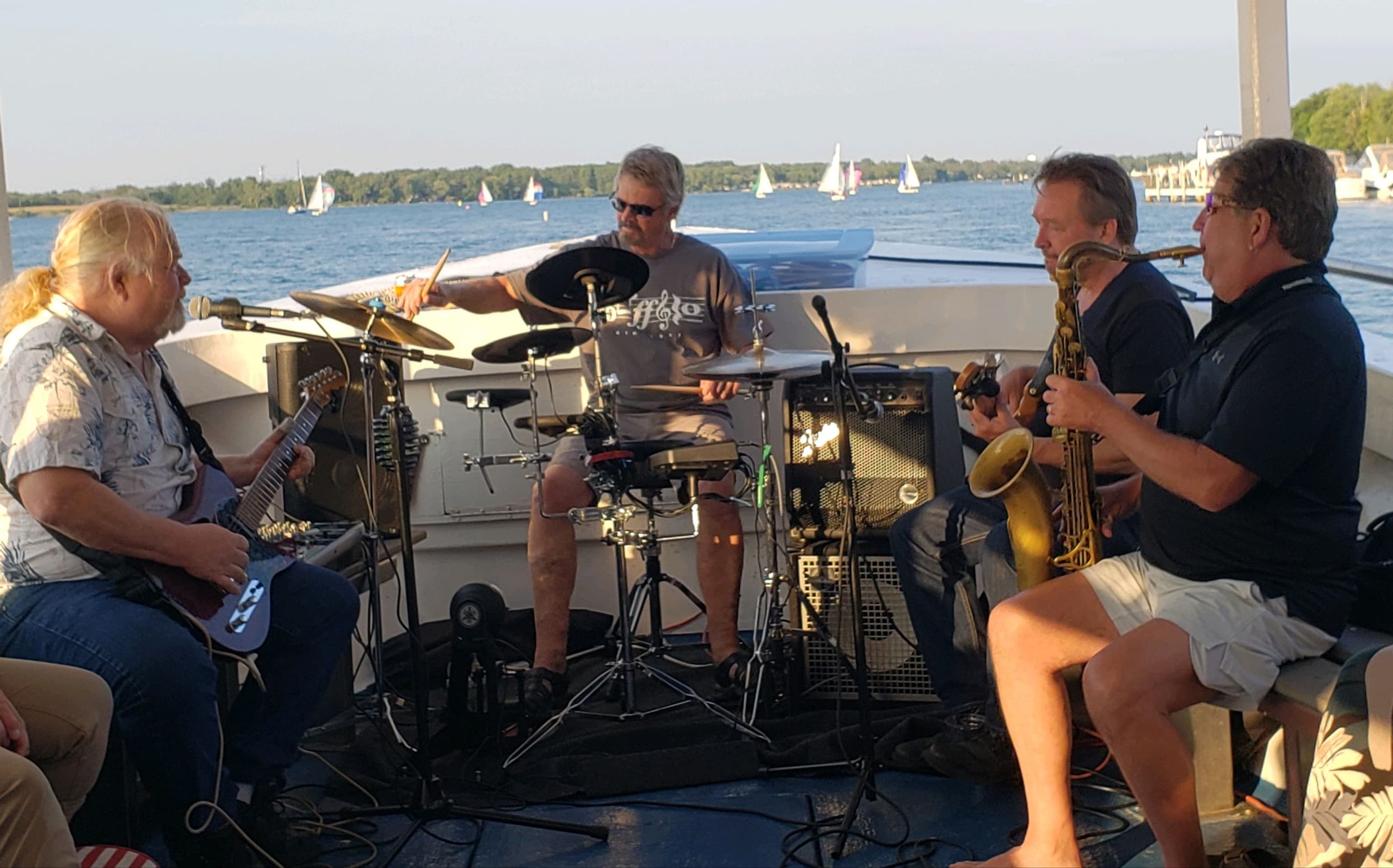 Water Activities & Niagara River Cruises: An Unforgettable Sunset Experience