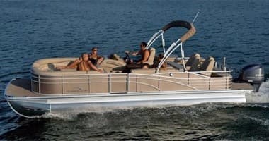Explore Michigan Lakes with the 17' 2023 Avalon Venture