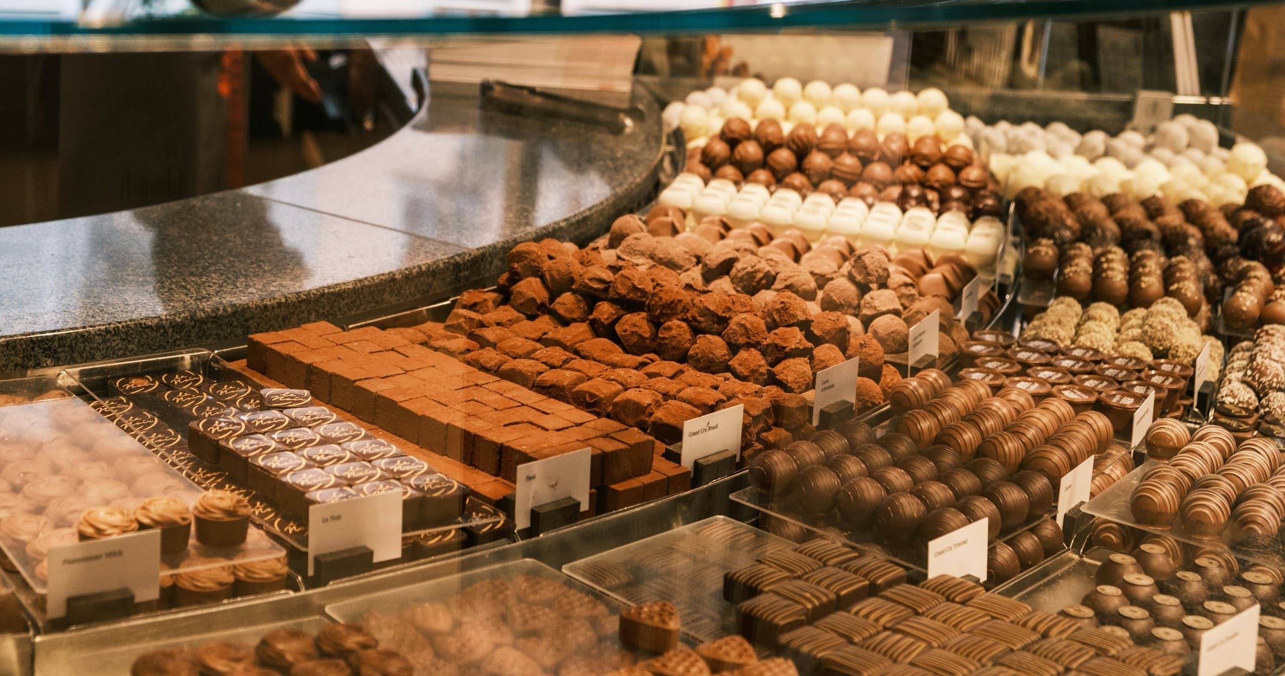 Geneva Chocolate Tour: Savor Favarger, La Bonbonnière & Charlie Ganache