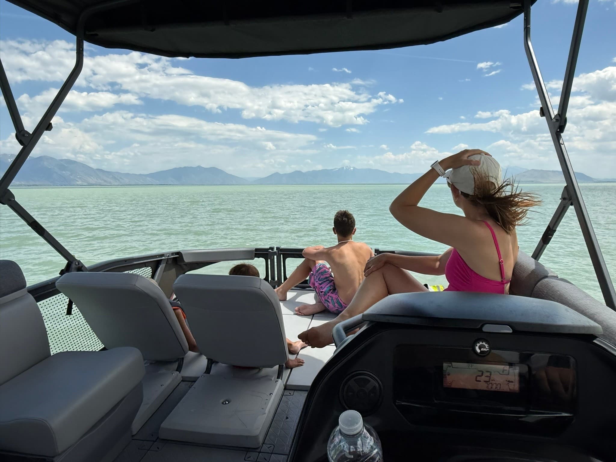 Sea-Doo Switch Sport on Utah Lake: Rent a 21-ft Launch from Saratoga Springs photo 3