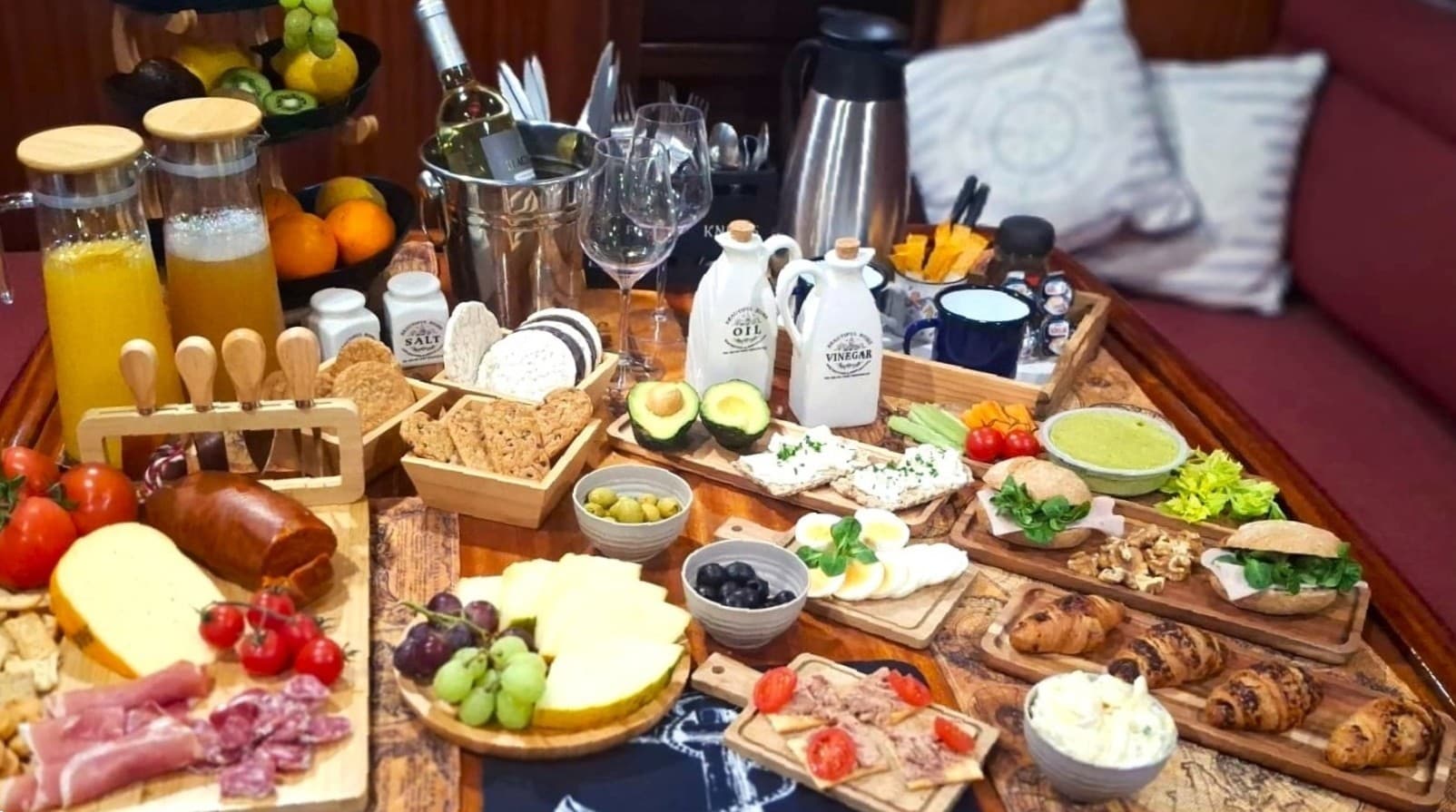 Morning Brunch and Bay Sail in Mallorca: Swim, Snorkel & Paddle photo 1
