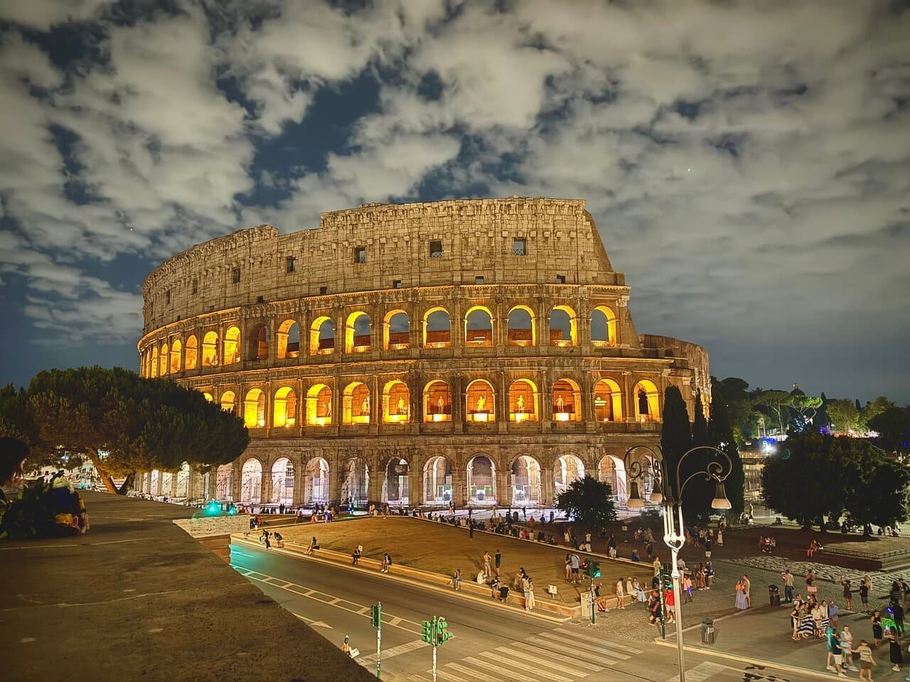 Explore Rome in Style: 3.5-Hour Private Golf Cart Tour with Ancient Food Tasting