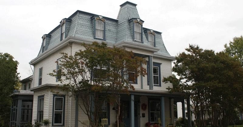 Denton Ghost Walk: Spooky Tours in Maryland