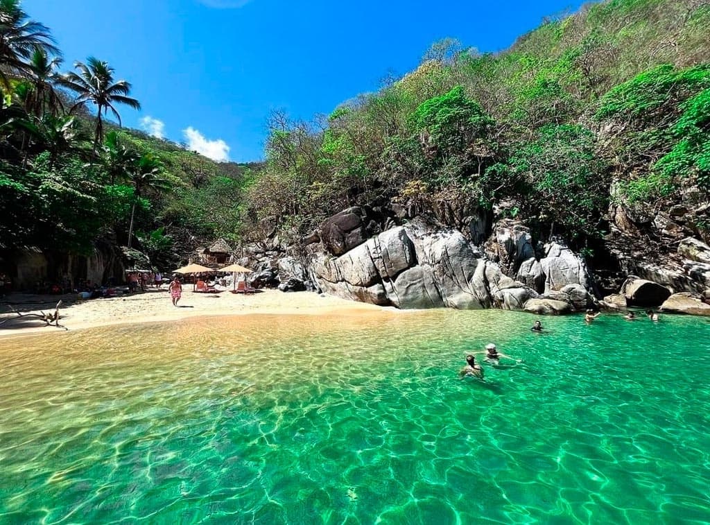 Water Activities at South Shore Sail in Puerto Vallarta