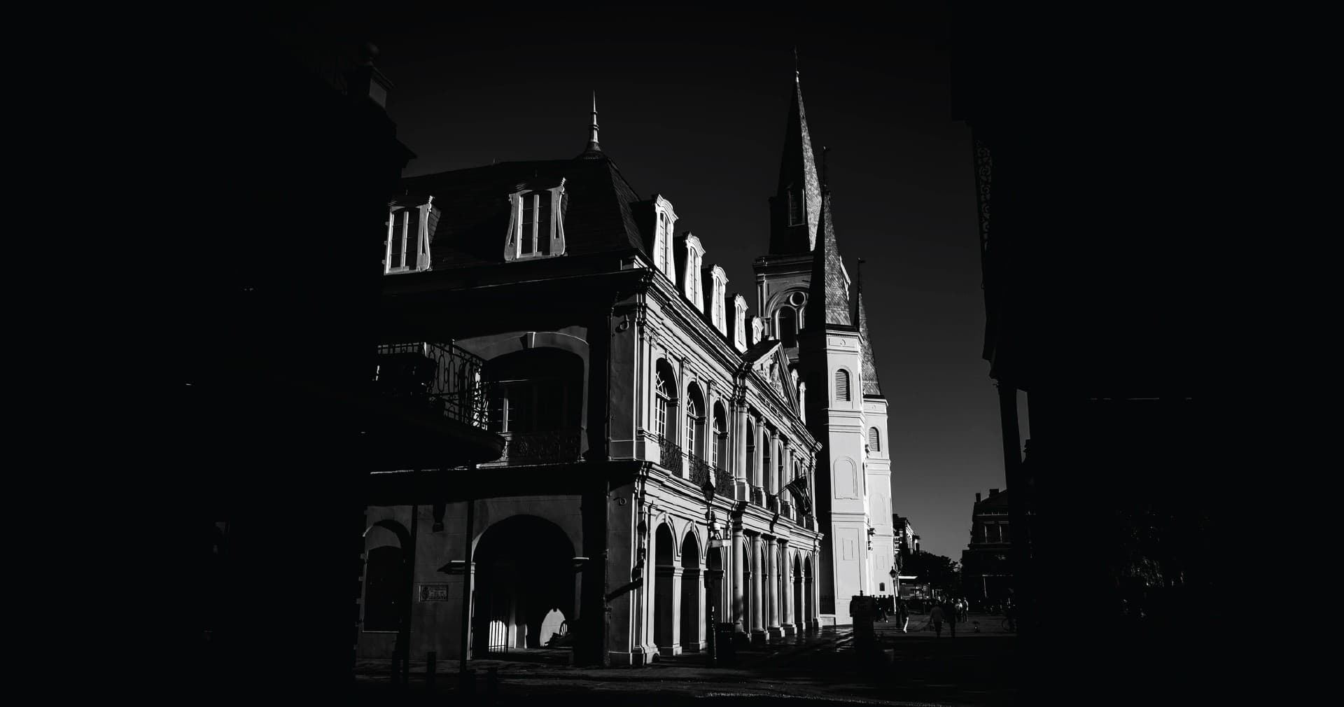 Explore New Orleans’ Dark Secrets with the Vampire VIP Tour in the French Quarter