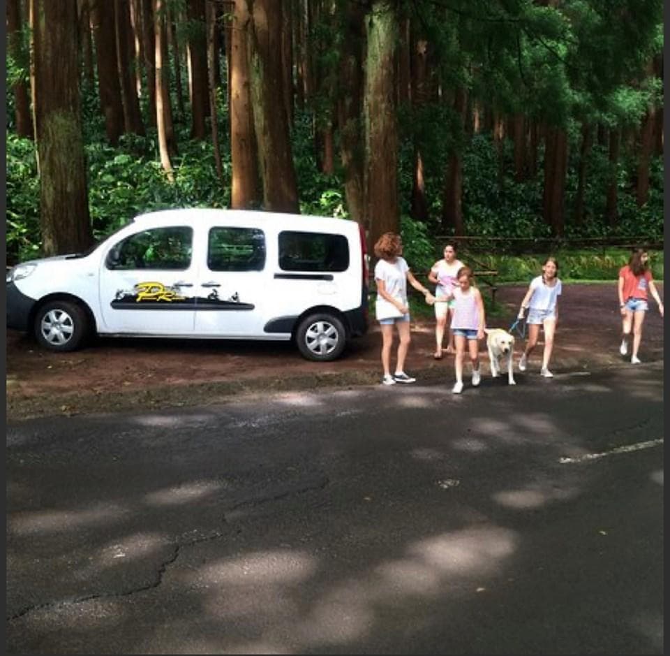Land Adventures in the Azores with Paraiso Radical
