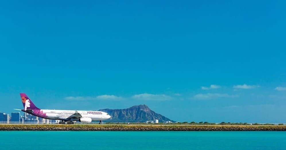 Seamless Airport Transfer in Honolulu with Family Photography Pros Oahu