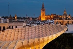 Architectural Walk with Artchitectours in Sarrià-Sant Gervasi