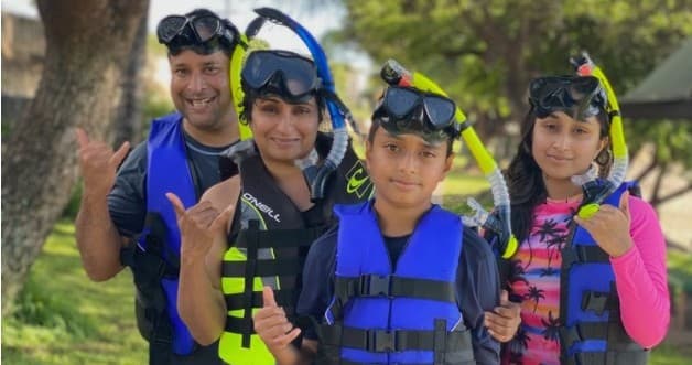 Explore Vibrant Reefs with Expert-Led Group Snorkel Lessons in Lahaina, Hawaii