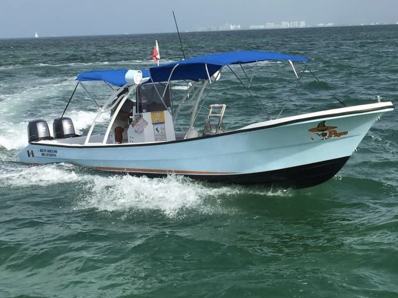 Experience Fishing on the 30 ft. Imemsa in Cancún, Mexico