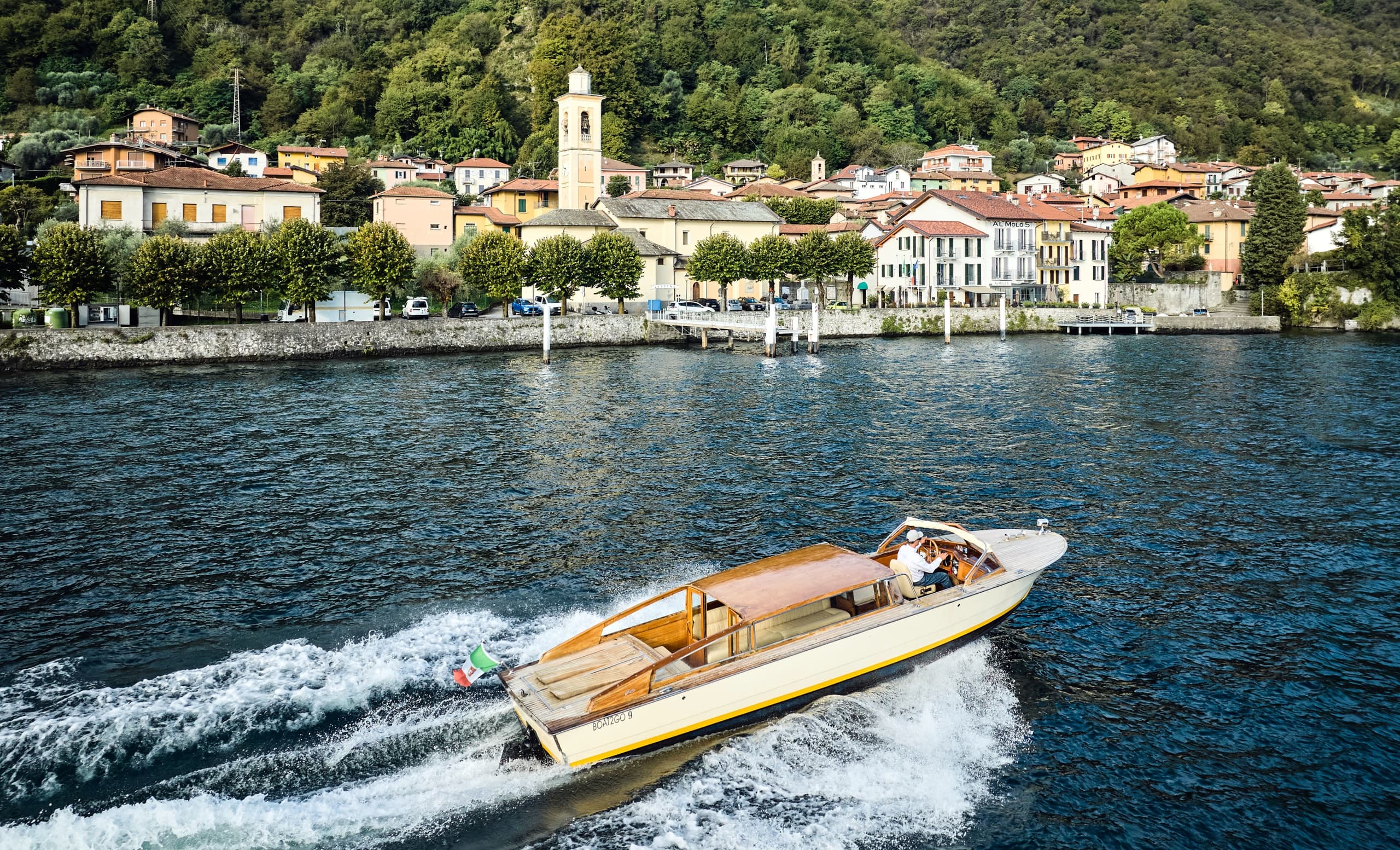 Drive & Discover: Private 3-Hour Boat Charter on Lake Como