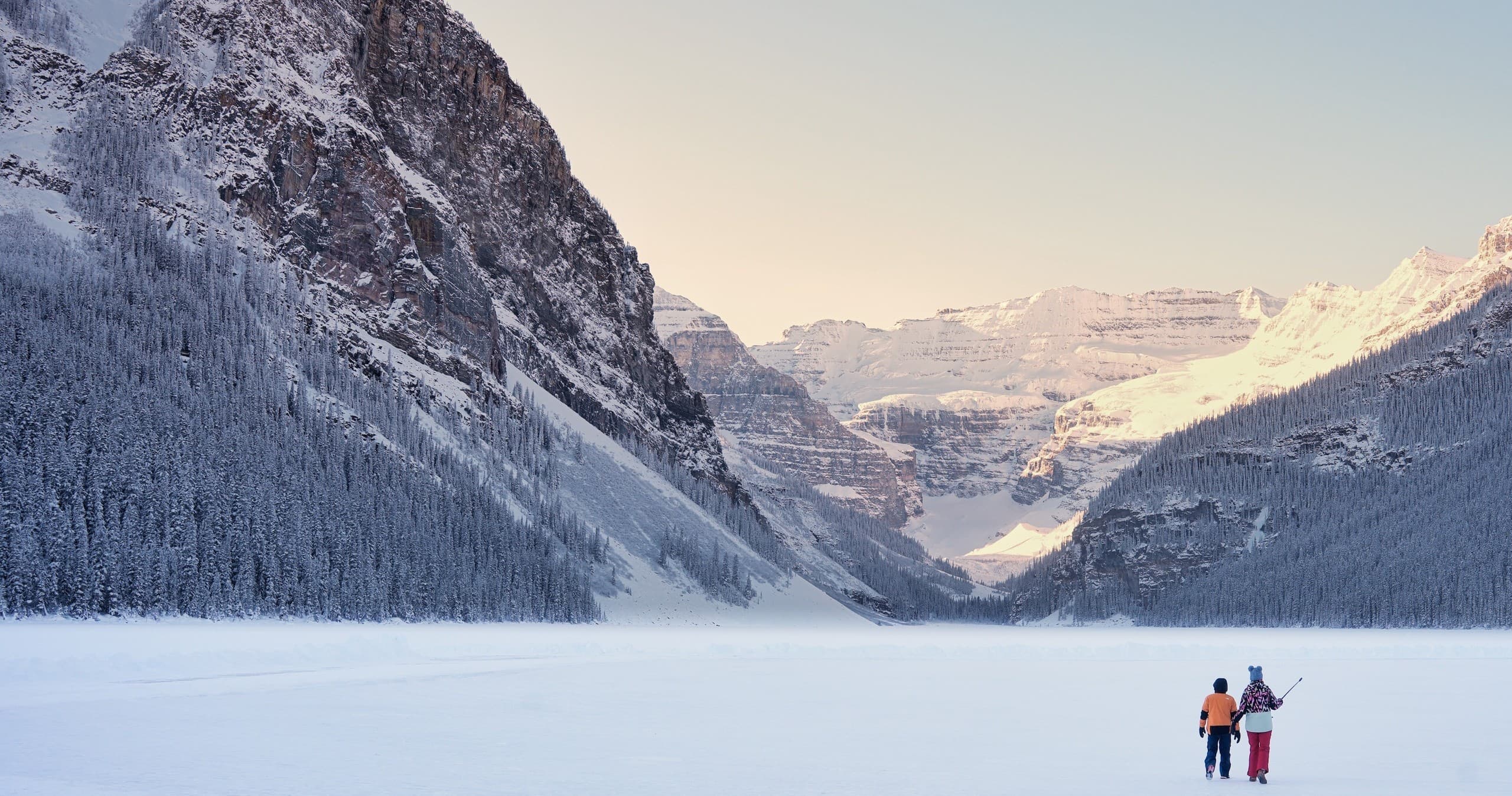 Winter Adventures at Lake Louise & Johnston Canyon with Radventures