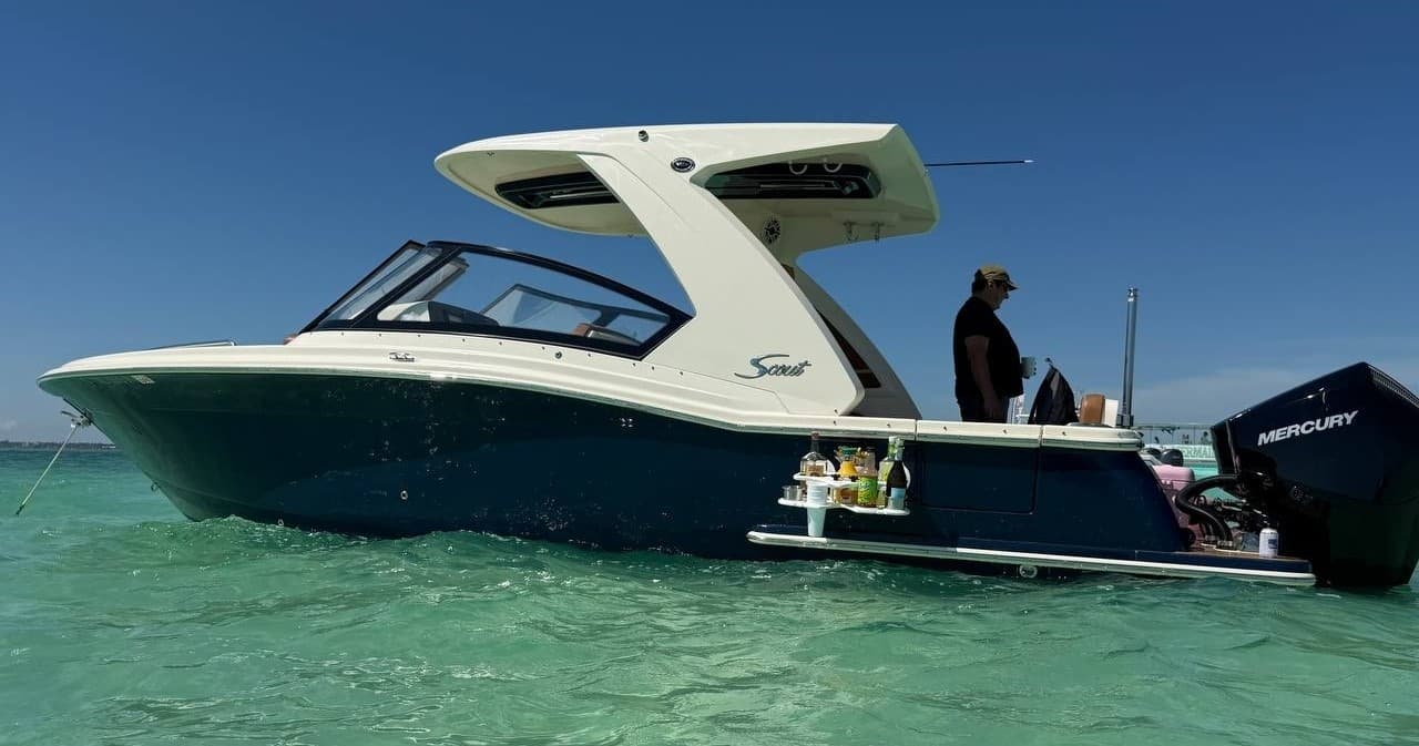 Islamorada Sunset Cruise: Golden Hour aboard The Bougie Girl