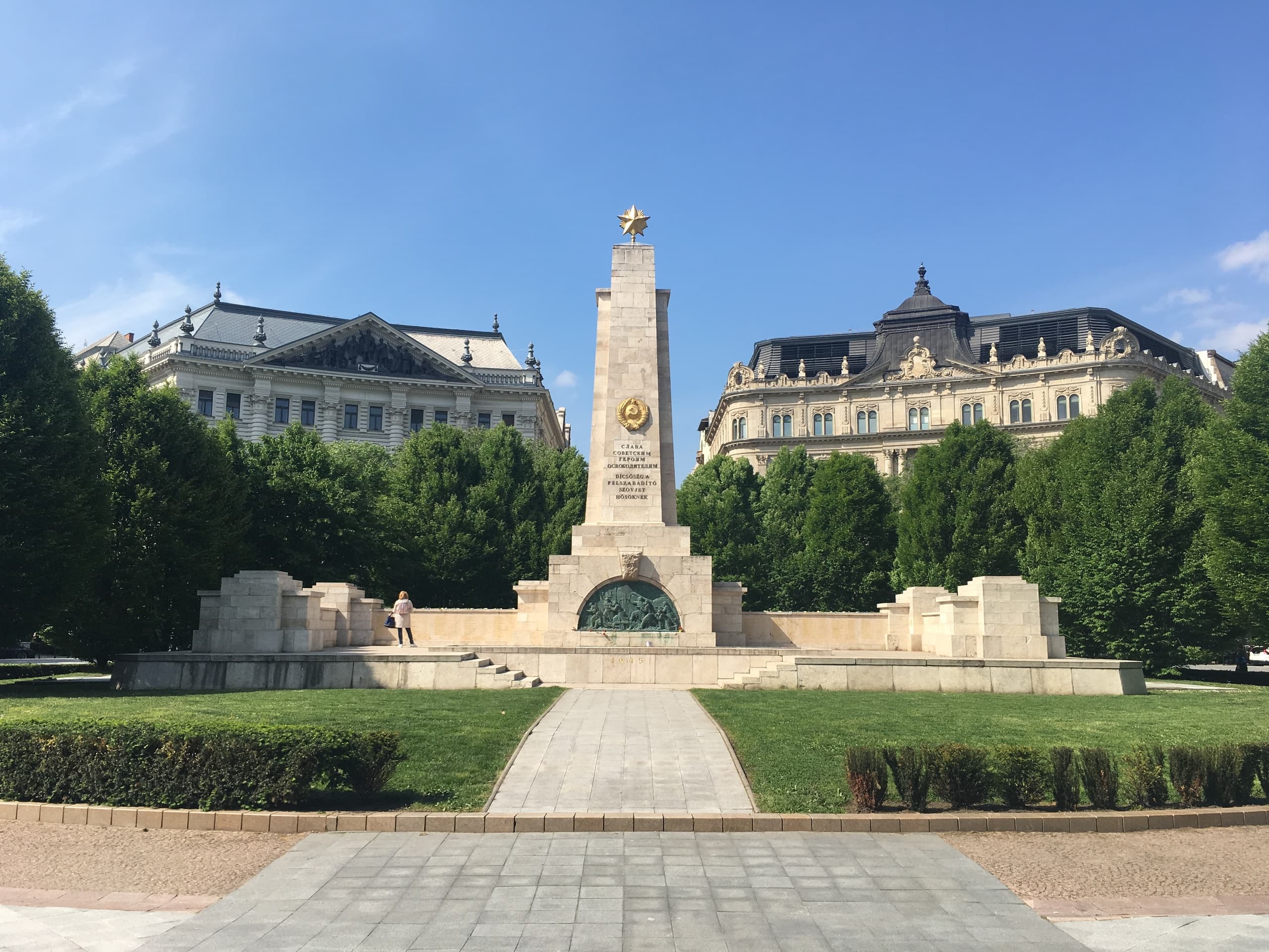 Communist Budapest Walking Tour: Szabadság Square, Parliament & Cold War Stories