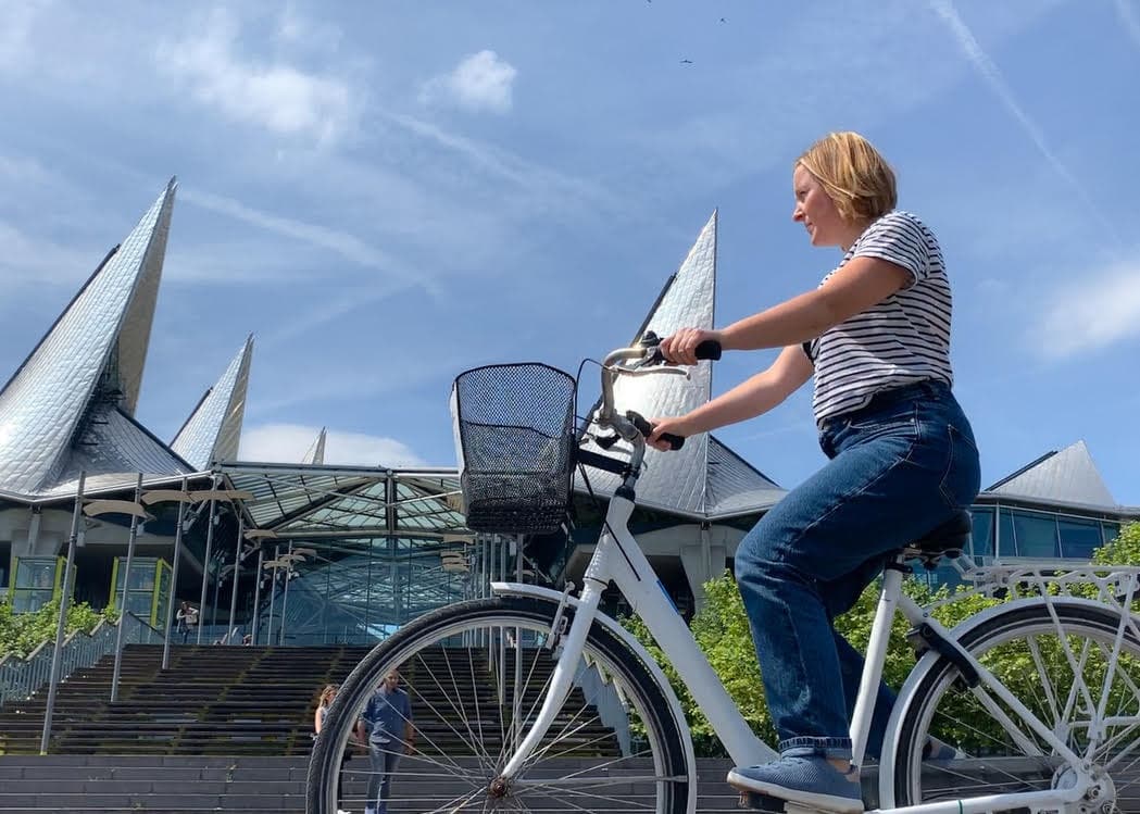 Explore Antwerp’s Artistic Zuid and Architectural Zurenborg on a Private 3-Hour Bike Tour