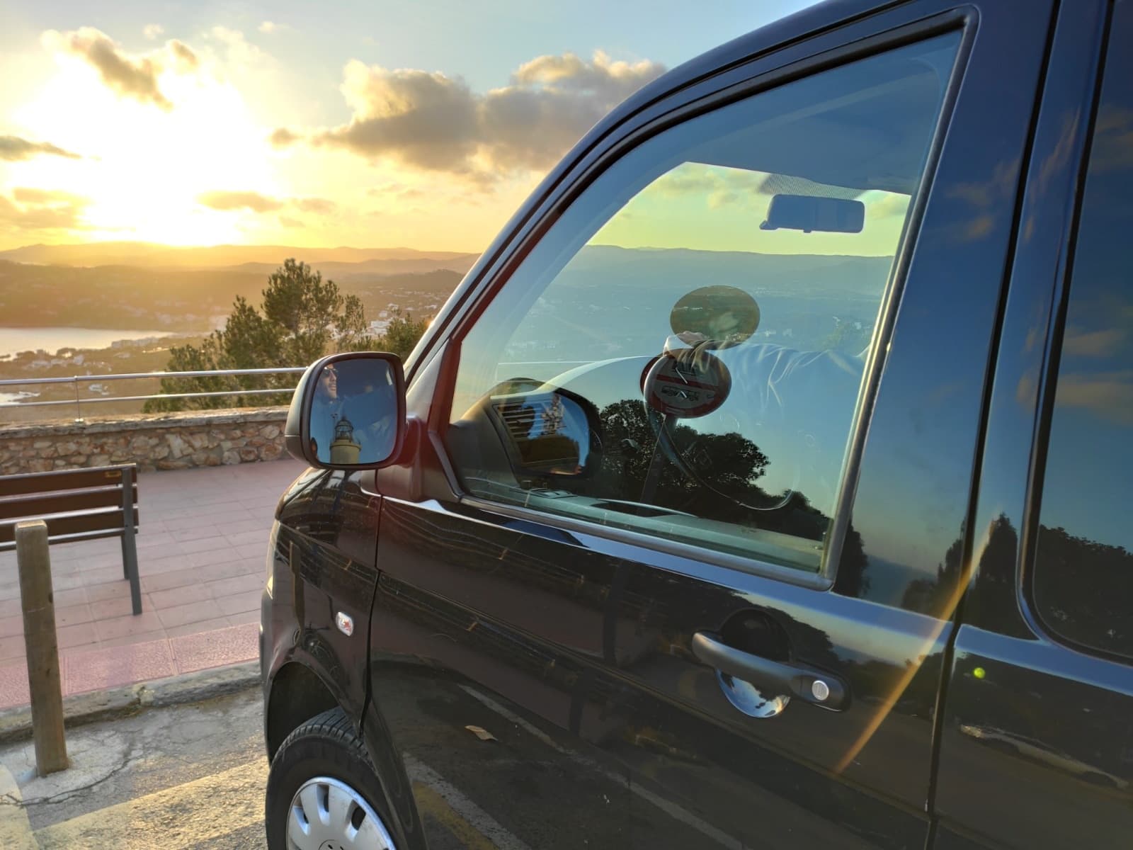 Private Transfer Service for Seamless Travel in Barcelona