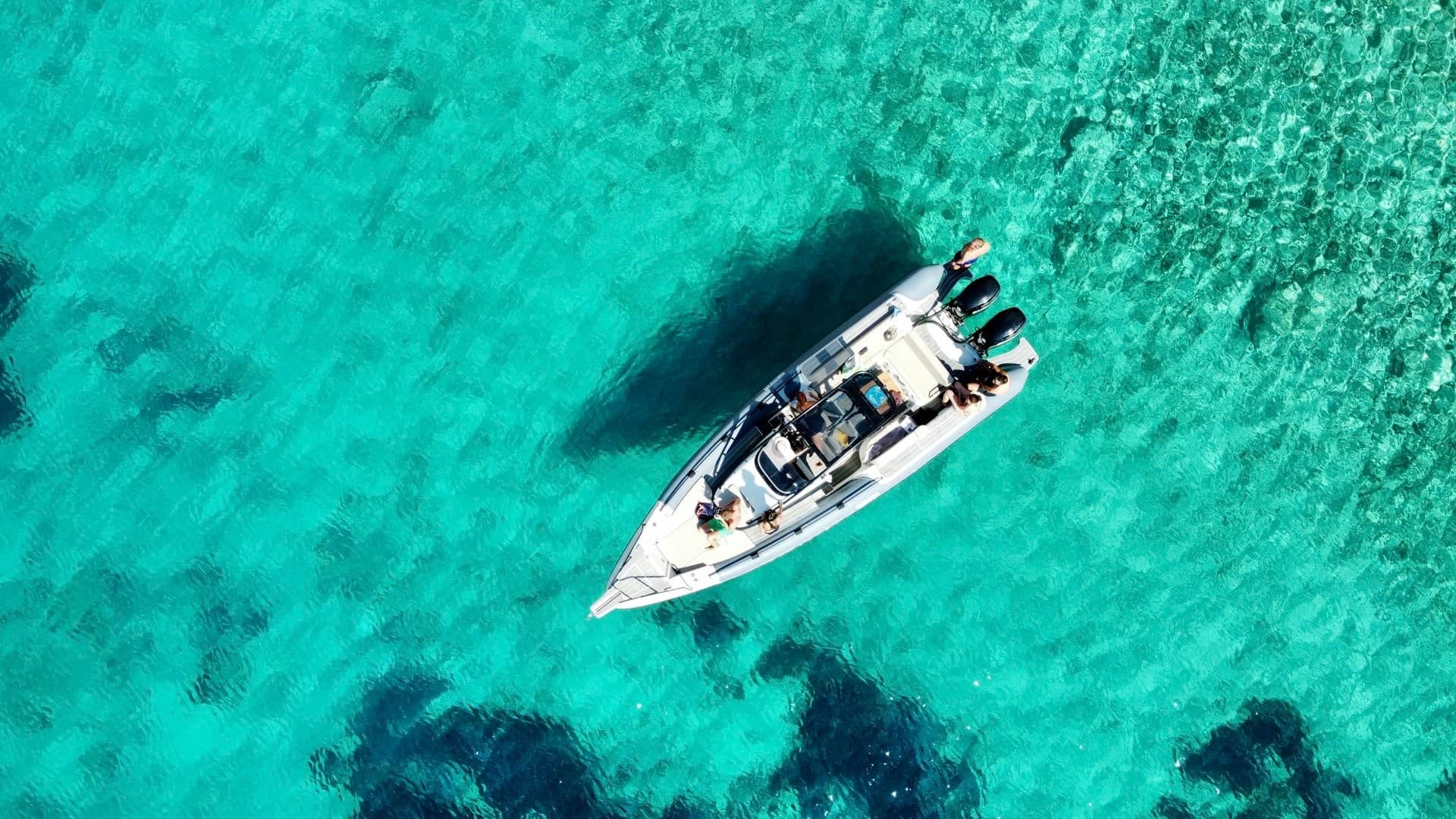 Milos Secret Coves: Private 4-Hour Cruise from Pollonia to Kleftiko photo 1