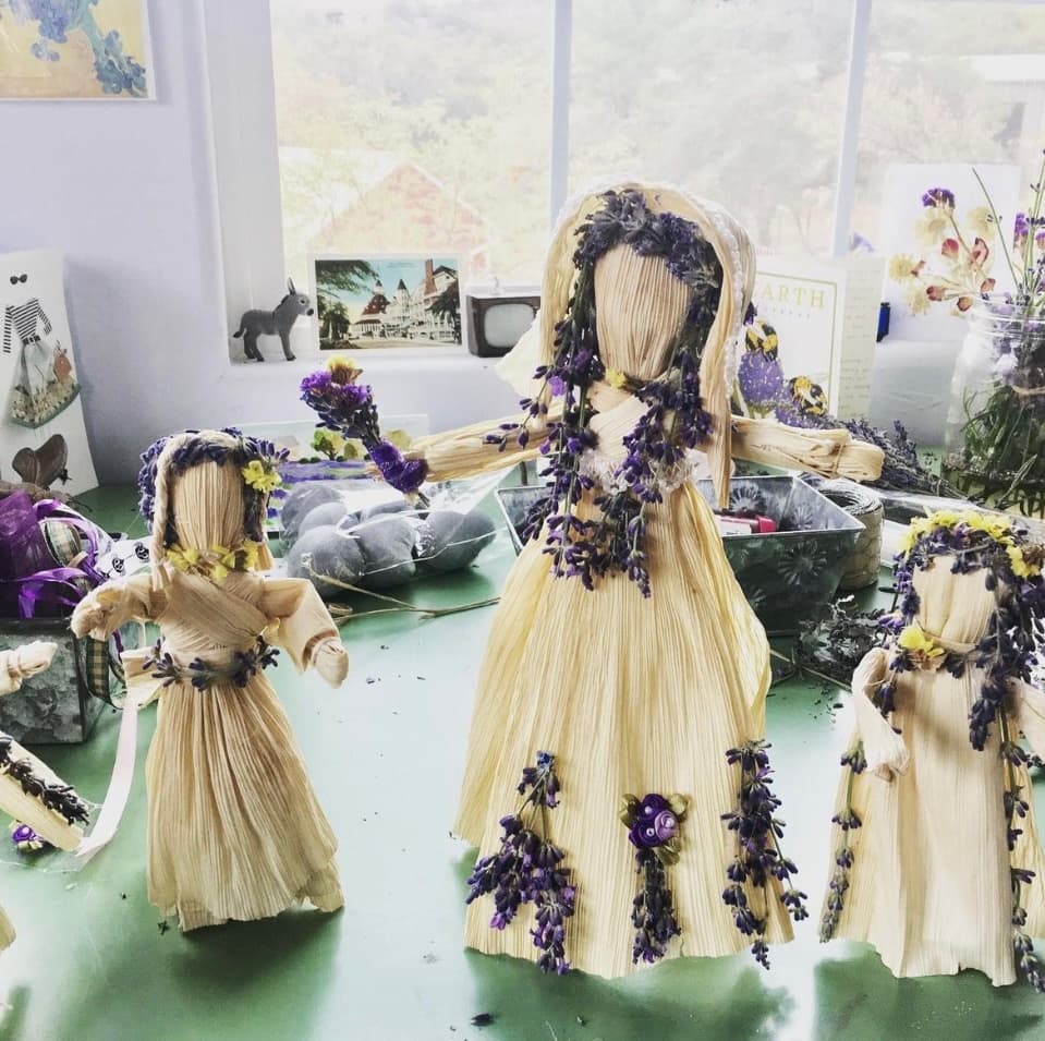Craft Your Own Lavender Corn Husk Doll in Oracle, Arizona: A Unique Hands-On Workshop