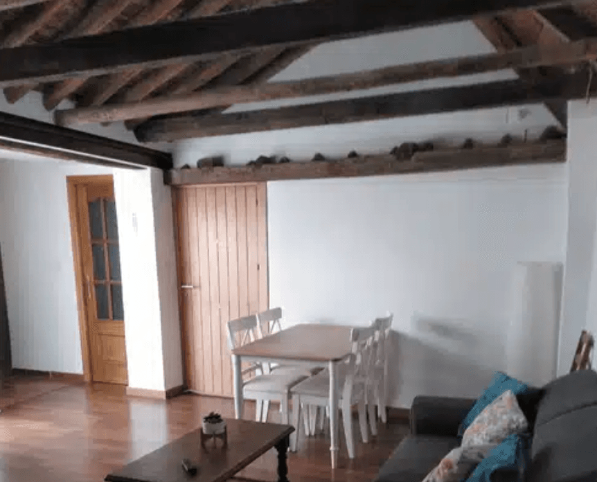 Communal Apartment Living with Castila in Granada