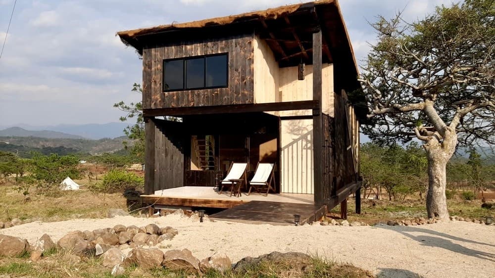 Luxury Retreat & Family Getaway at Suite Aura in [Location]