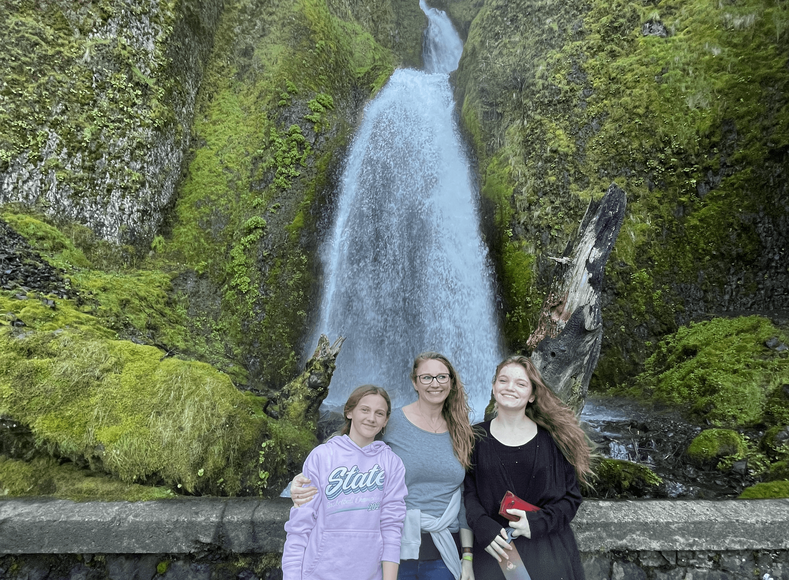 Explore Mt Hood and Columbia River Gorge: Full Day Waterfall Tour from Portland