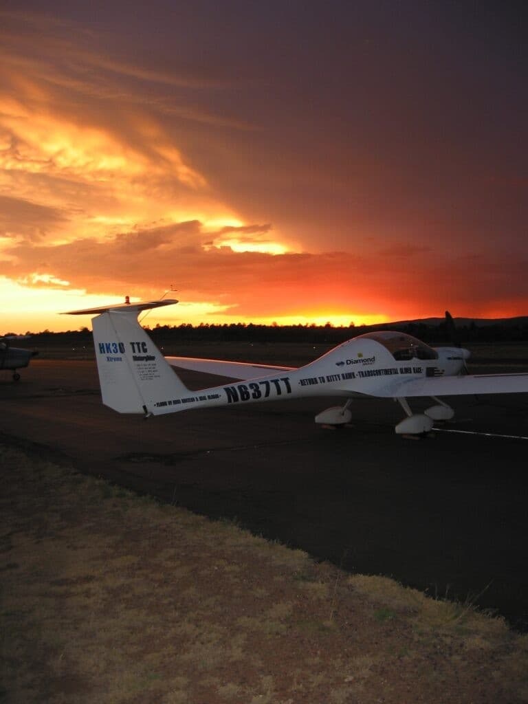 Silent Glide Over the Mogollon Rim: Flying Crown Tour in Payson, AZ