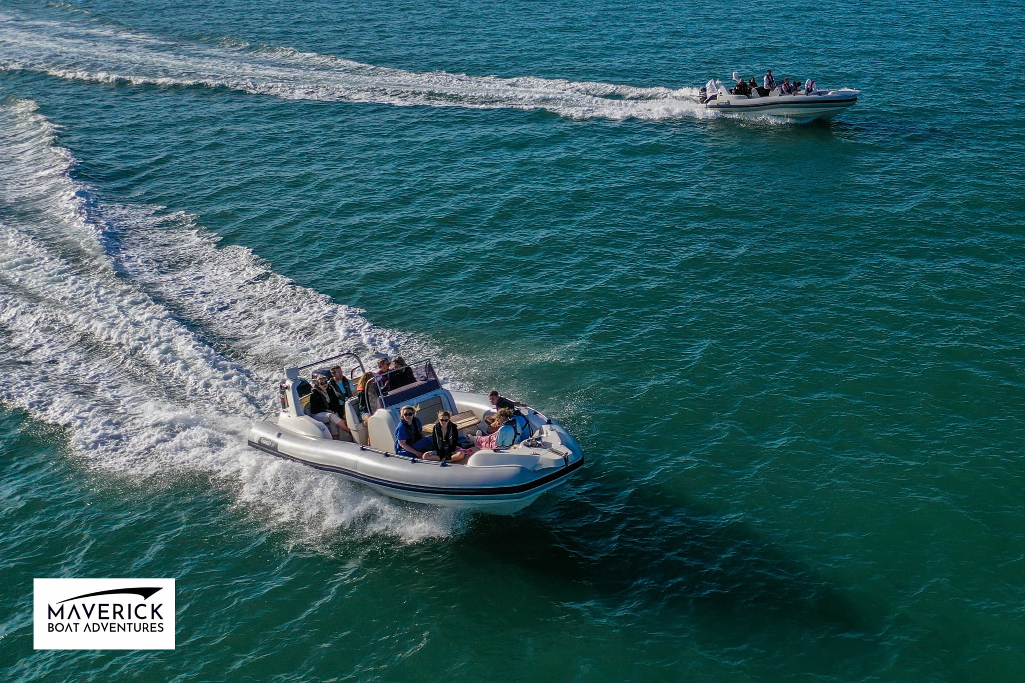 Sunset cruise to Fatboy Slim at Brighton Beach — live offshore experience photo 4