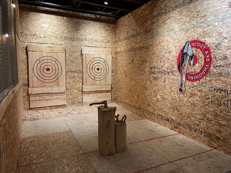 Lane 2 One Hour Axe Throwing in Lincoln City, OR