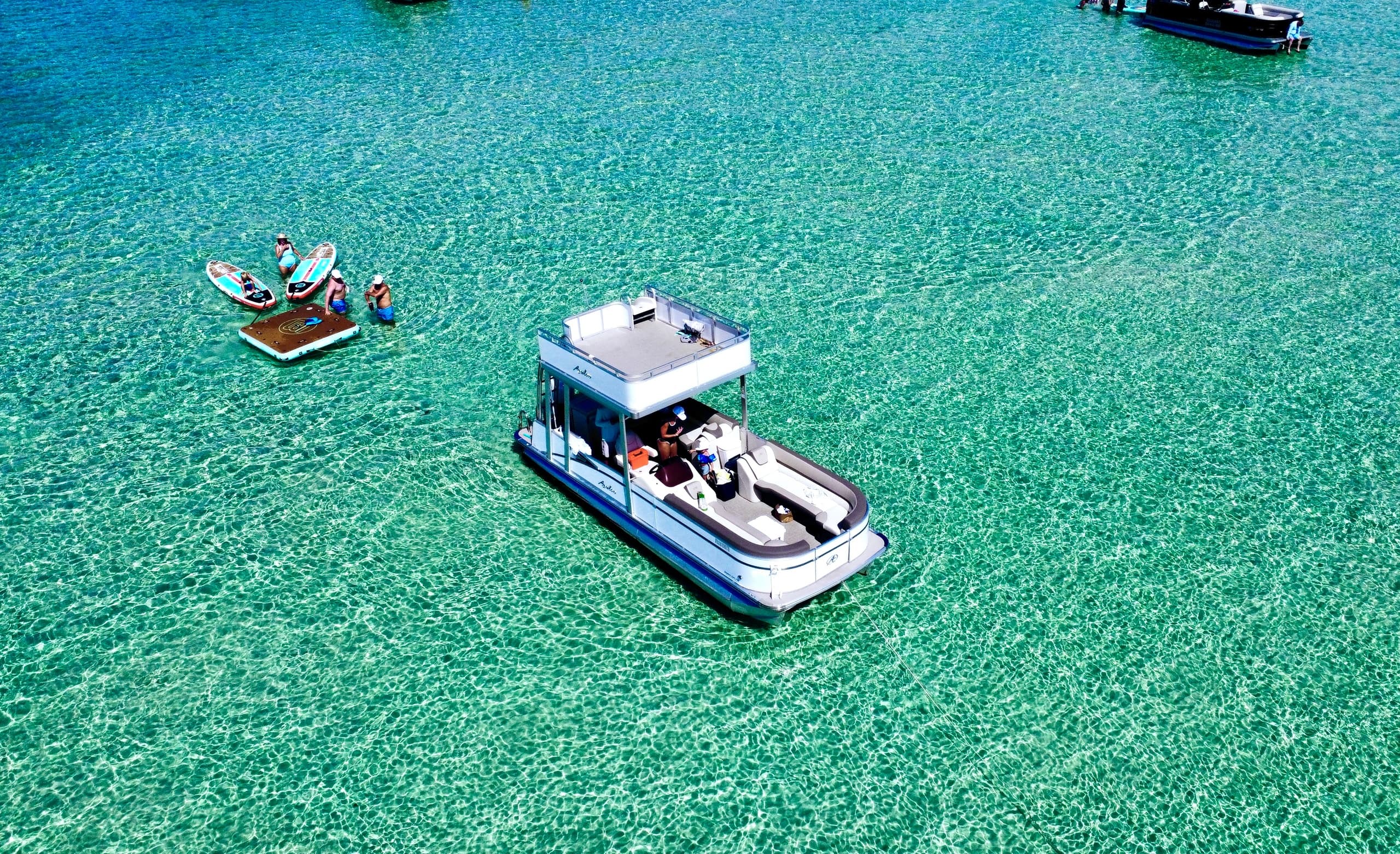 Pontoon Charters in Panama City | Panama City Pontoon Charters