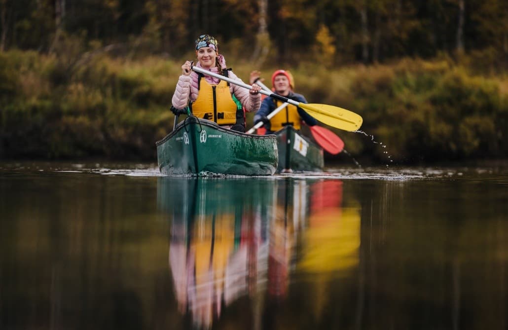 Paddle the Kapsajoki: Arctic Canoe Day Trip from Kittilä