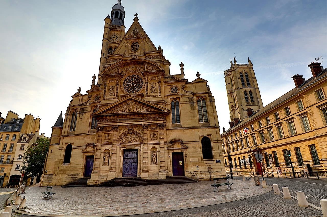 Latin Quarter Walking Tour in Paris with Walkative!