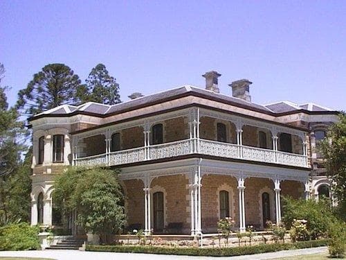 Historic Coonawarra homestead exterior with gardens, scenic stay