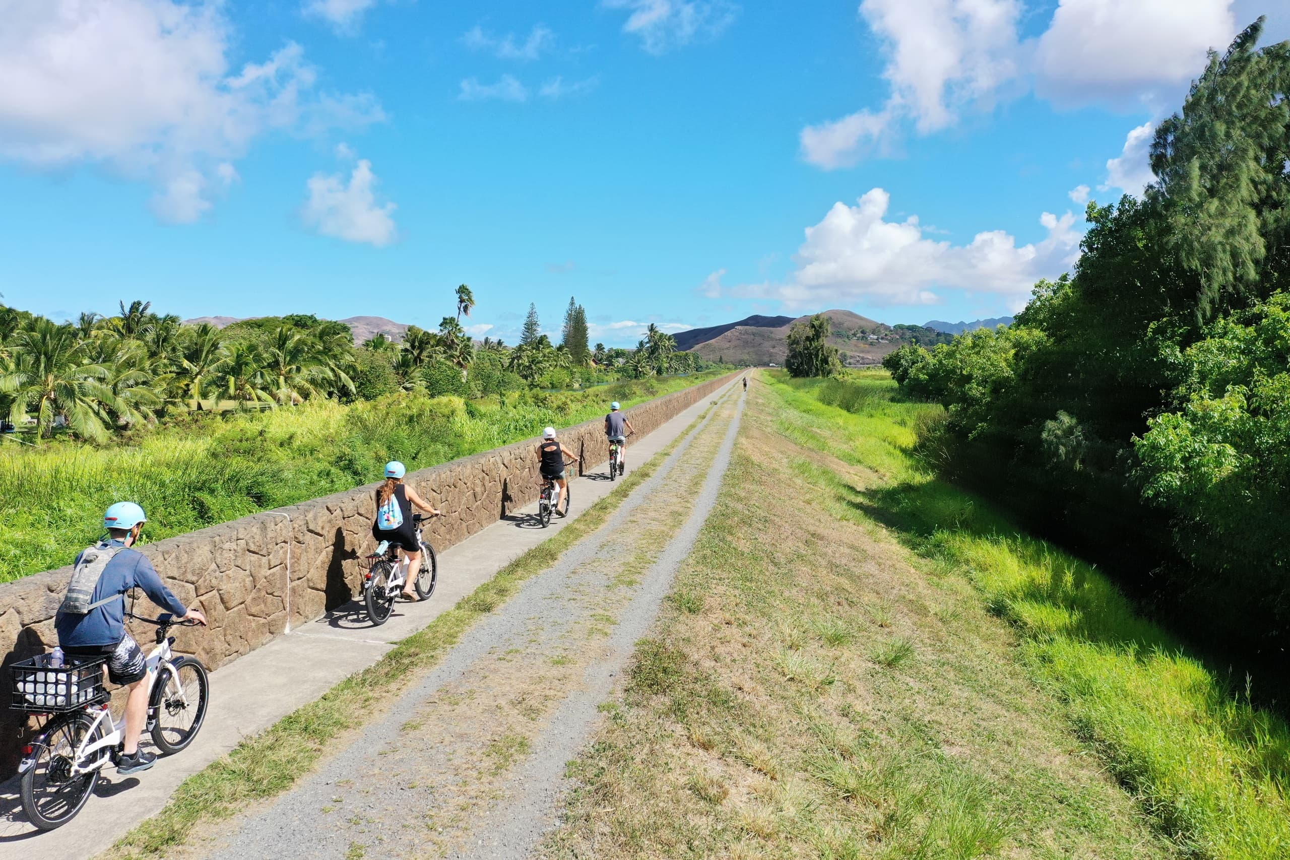 Aerial reef panorama with kayakers paddling clear turquoise waters
