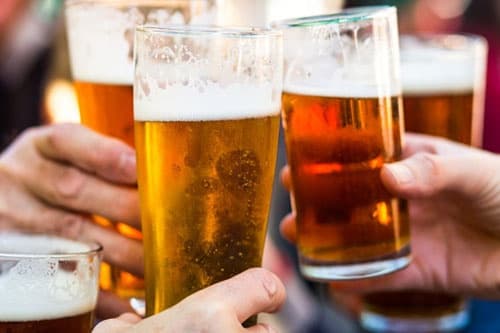 Outdoor Drinking Tour in Dublin with Drinks on Foot