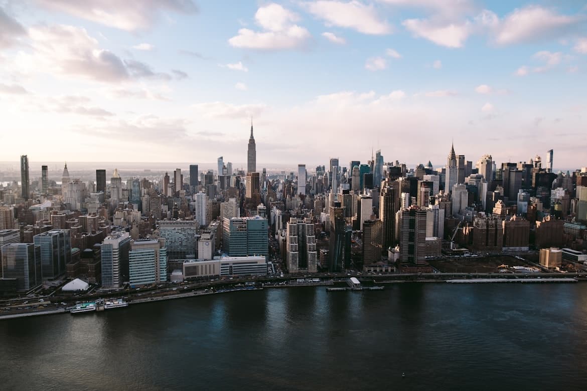 Platinum Deluxe All-Inclusive NYC Skyline Flight from Linden Airport