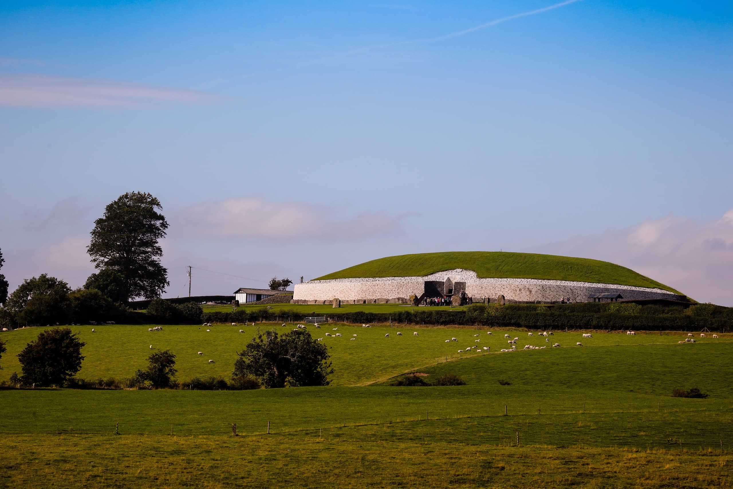 Newgrange Monument & Neolithic Art Tour — Boyne Valley Half-Day from Dublin