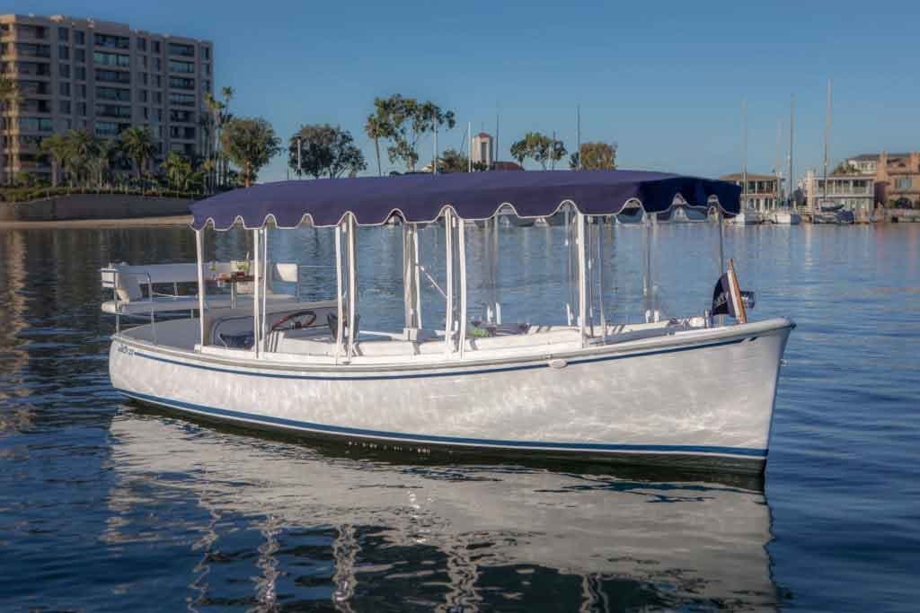 Peaceful Duffy Boat Rental on Mission Bay, San Diego
