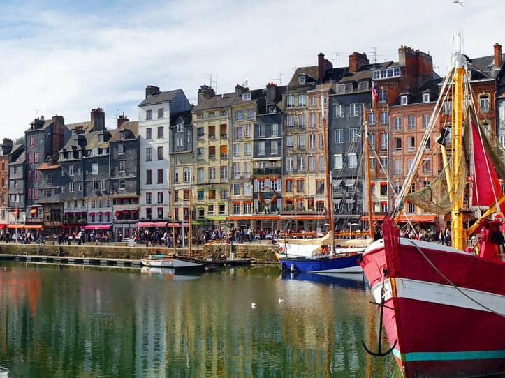 Normandy Melody’s Private Normandy Coast Tour from Paris