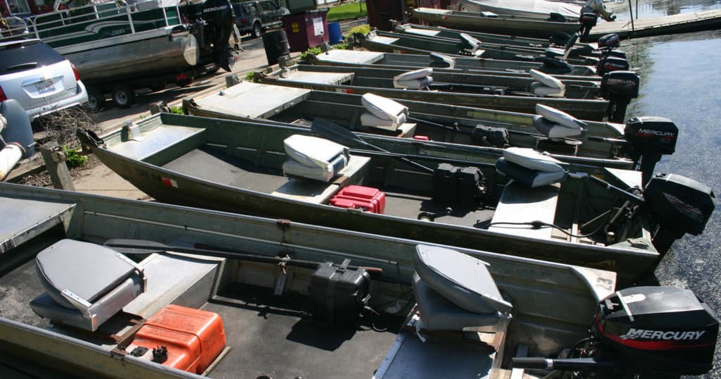 Large Pontoon Rentals at Schafer’s River Rentals, Onalaska