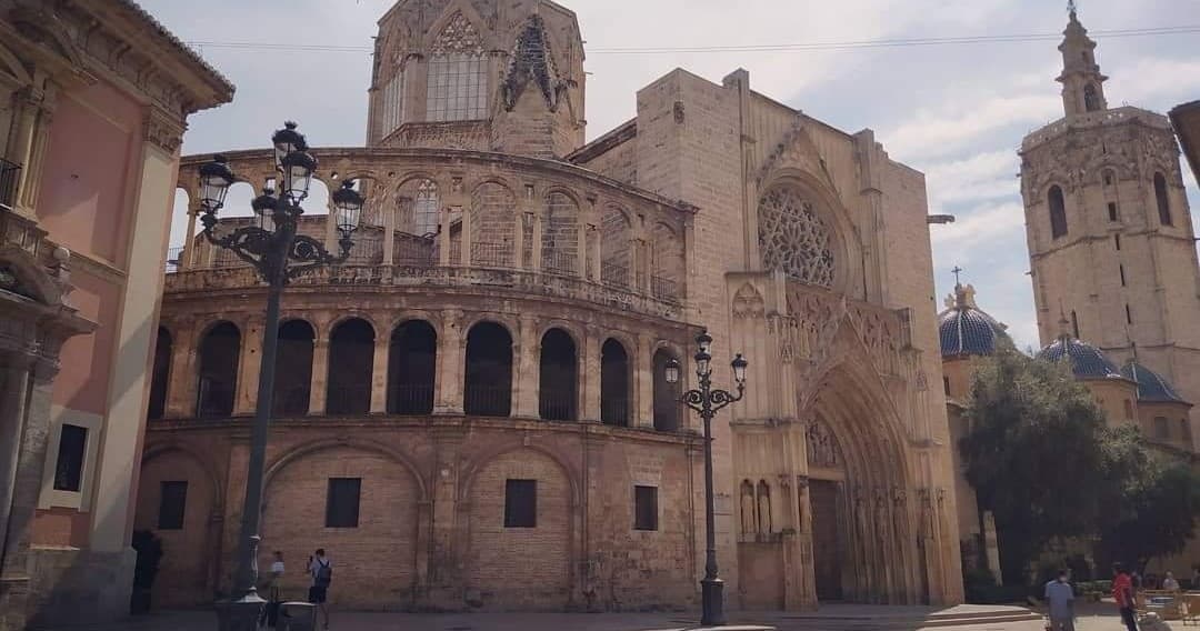 Guided Cultural Tour with Turiart in Valencia